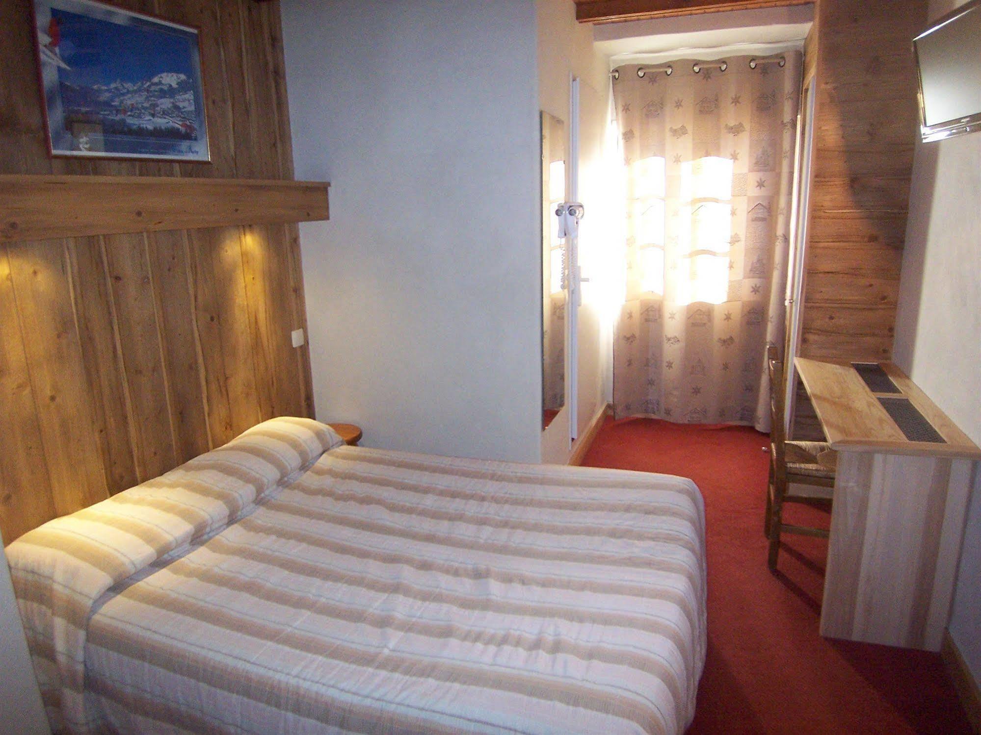 Hotel Les Bernards Praz-sur-Arly Zewnętrze zdjęcie